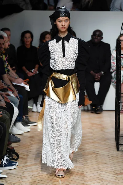 Look 21